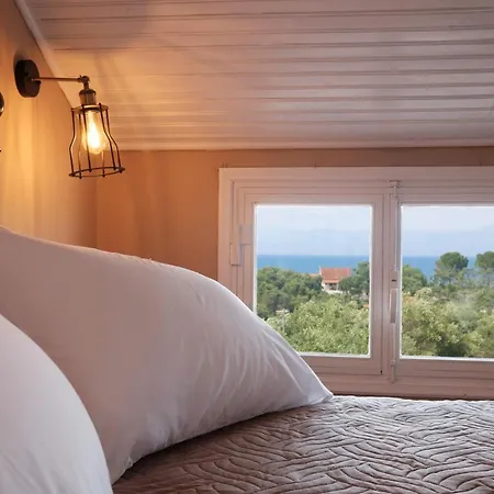 דירה Sea Side Hill Astrakeri