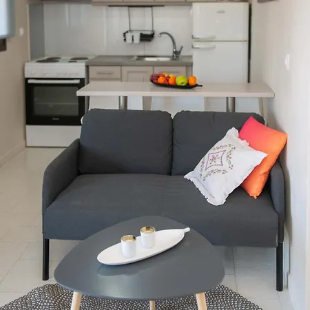 דירה Sea Side Hill Astrakeri