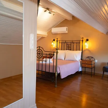 Sea Side Hill Апартаменты Astrakeri