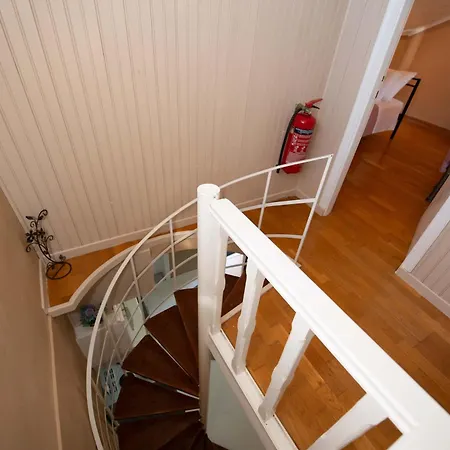 דירה Sea Side Hill Astrakeri