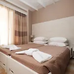 Apartamento Sea Side Hill Astrakeri