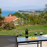Sea Side Hill *