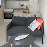 Apartamento Sea Side Hill Astrakeri