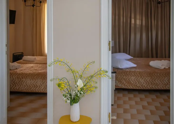 Sea Side Hill